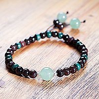 Garnet and aventurine stretch bracelet,