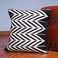 Wool cushion cover Vibrations in Black Peru