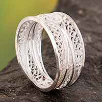 Silver filigree band ring, 'Heart of the Star' - 950 Silver Filigree Band Ring from Peru
