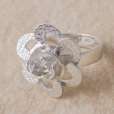 Artisan Crafted 925 Sterling Silver Floral Cocktail Ring