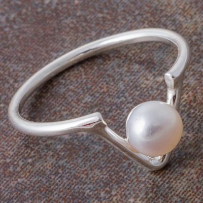 Cultured Pearl and Silver V-Shaped Cocktail Ring from Peru