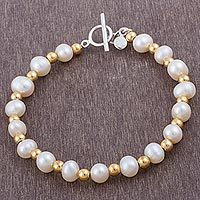 Cultured pearl beaded bracelet,