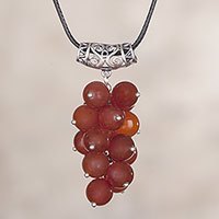 Agate pendant necklace,