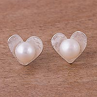 Cultured pearl stud earrings, 'Glowing Hearts' - Peruvian Cultured Pearl Sterling Silver Heart Stud Earrings