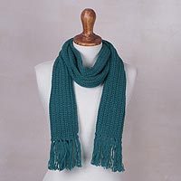 Rib knit scarf,