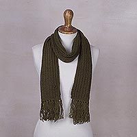 Rib knit scarf,