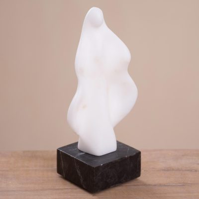 Huamanga stone figurine, Snow Virgin