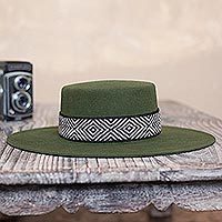 Alpaca and wool blend felt hat,