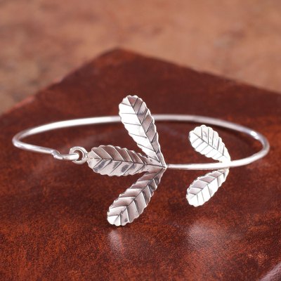 Sterling silver pendant bracelet, Symmetric Leaves