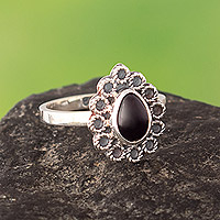 Amethyst cocktail ring, 'Palace Mystery' - Polished Sterling Silver Cocktail Ring With Natural Amethyst