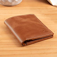 Men's leather bi-fold wallet, 'Classic Redwood' - Artisan-Made Leather Men's Bi-Fold Wallet in Redwood Brown