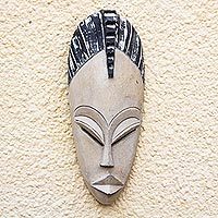 Ivoirian wood mask,