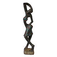 Wood statuette,