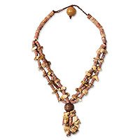Agate and bauxite beaded necklace,