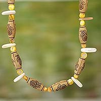 Agate beaded necklace,