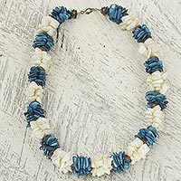 Agate beaded necklace,