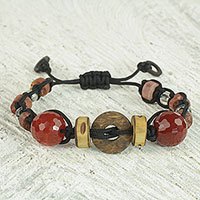 Agate and recycled glass beaded bracelet,