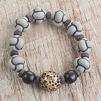 Wood beaded stretch bracelet,