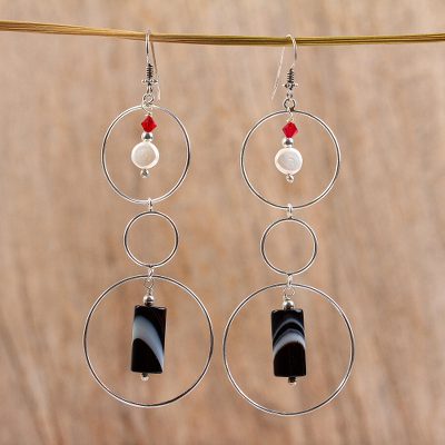 Cultured pearl and agate drop earrings, Balance
