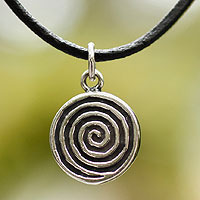 Leather pendant necklace Shell Spiral Mexico