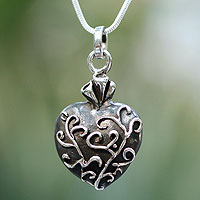 Sterling silver pendant necklace, 'Living Heart' - Unique Romantic Sterling Silver Pendant Necklace