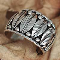 Sterling silver floral bracelet,