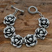 Sterling silver flower bracelet,