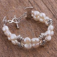 Cultured pearl beaded bracelet,