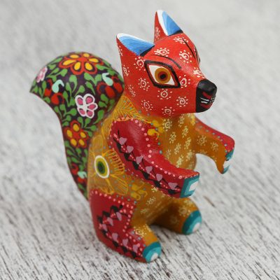 Wood alebrije figurine, Charming Squirrel