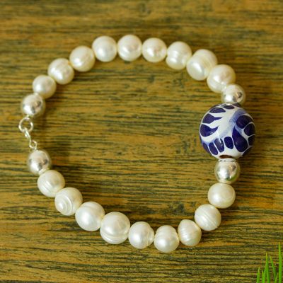 Cultured pearl and ceramic beaded bracelet, Enticing