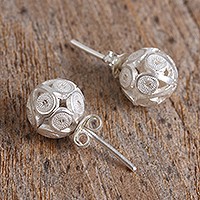 Silver filigree stud earrings,