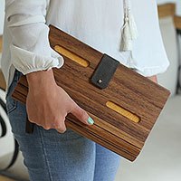 Wood clutch,