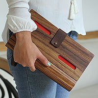 Wood clutch,