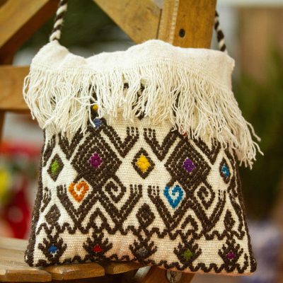 Wool sling, Prints of the Past