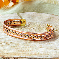 Copper cuff bracelet, 'Victorious Chains' - Classic High-Polished Copper Cuff Bracelet from Mexico