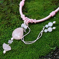 Rose quartz and pearl pendant necklace Sweetheart Thailand