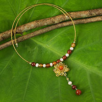 Pearl and citrine flower necklace Flower of Love Thailand