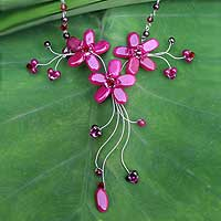 Quartzite and garnet flower necklace Red Rosebud Burst Thailand