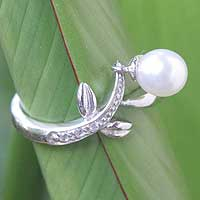 Pearl solitaire ring Mystical Fruit Thailand