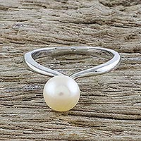 Cultured pearl solitaire ring Unity Is Power Thailand