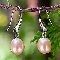 Pearl dangle earrings Perfection Thailand