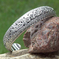 Sterling silver cuff bracelet Victory Thailand