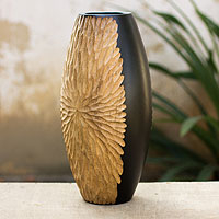 Mango wood vase Star of Nature Thailand