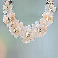 Pearl choker,