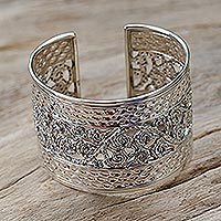 Sterling silver cuff bracelet Swirl and Dance Thailand