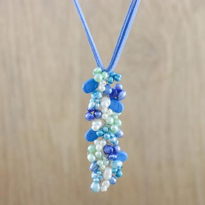 Pearl pendant necklace, 'Fascination' - Handcrafted Pearl and Calcite Necklace