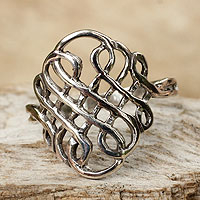 Sterling silver cocktail ring, 'Thistle Knot' - Thai Sterling Silver Knot Style Band Ring