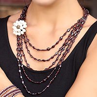 Garnet and cultured pearl beaded necklace,
