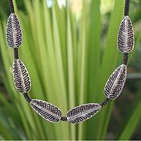 Silver choker,