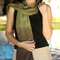 Pin tuck scarf Olive Transition Thailand